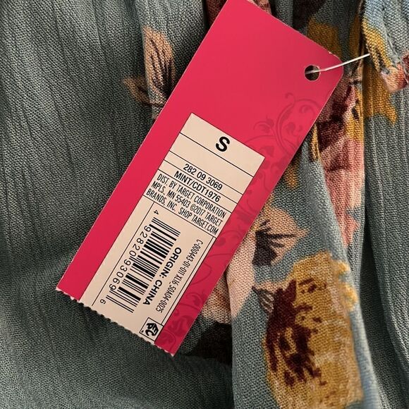 Xhilaration Xhileration Floral Off-Shoulder Romper - Picture 8 of 9